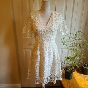 Adrianna Papell white Lace dress 👗